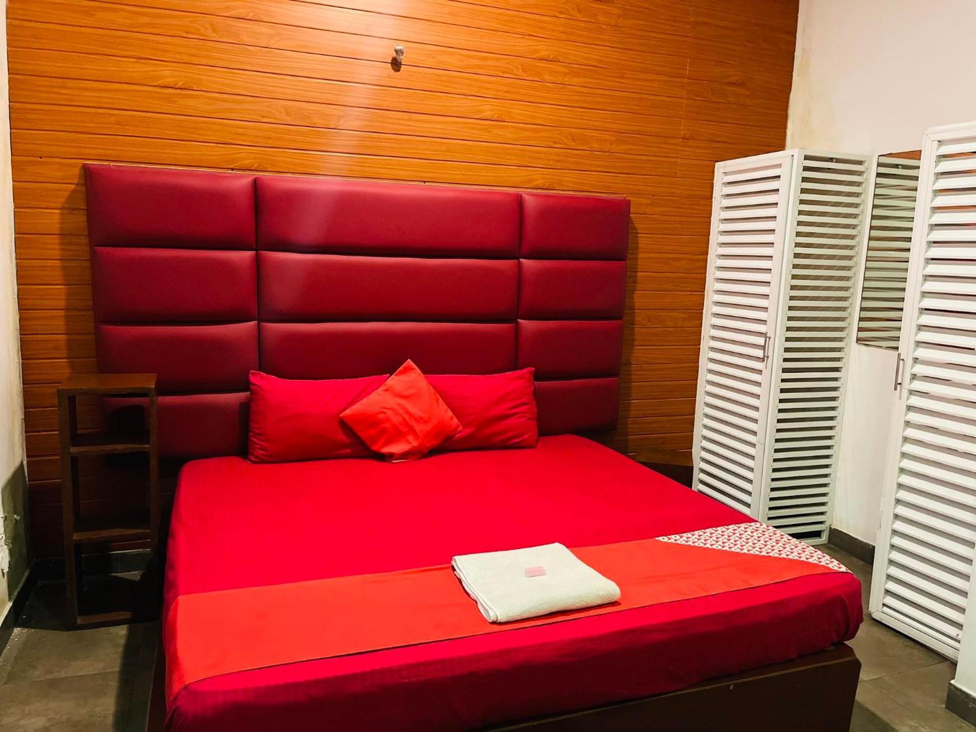 Airport Transit Kings Hotel Katunayaka Exteriör bild